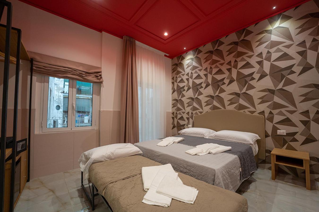 Guest house Pc Boutique H, Sea View By Clapa Group *