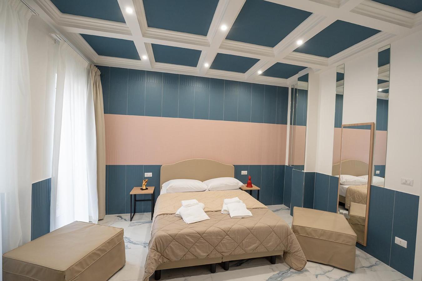 Pc Boutique H, Sea View By Clapa Group Guest house *